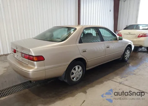 1999 Toyota Camry Le из США, поврежденный, VIN 4T1BG28K6XU916590
